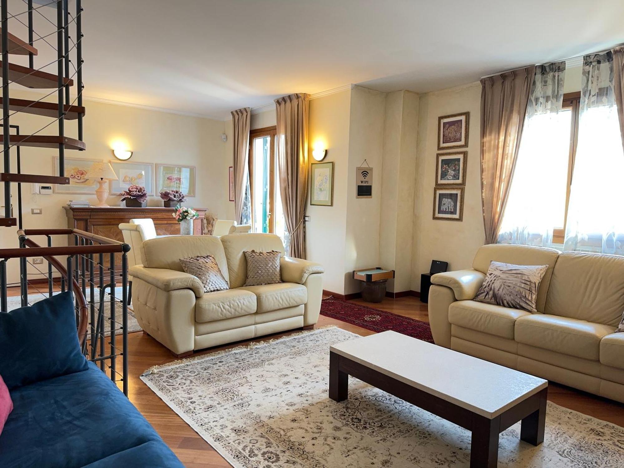 Вилла Casa Perfetta Per Grandi Famiglie, Con Jacuzzi Bevera  Экстерьер фото